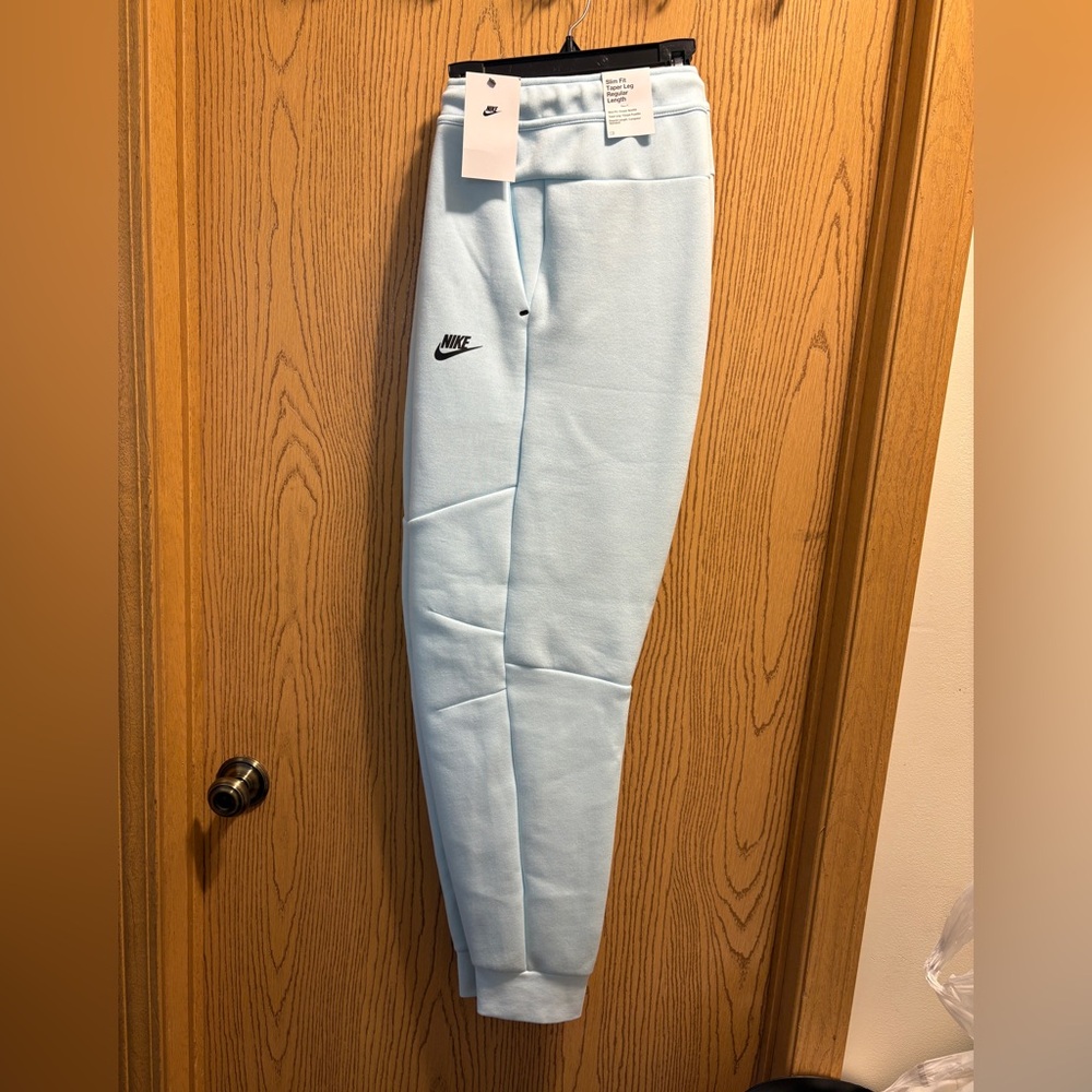 Nike Tech Joggers